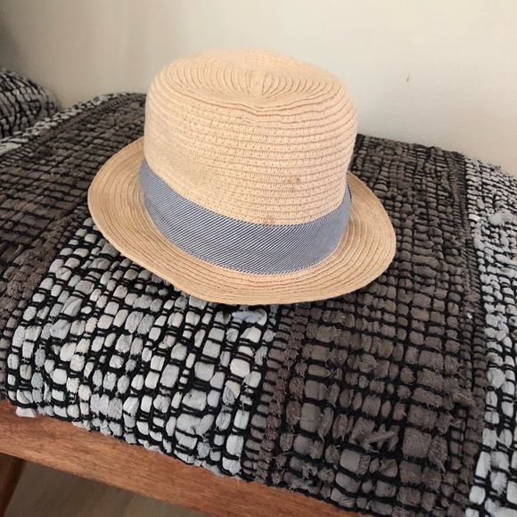 Baby hat - Picture 2 of 3